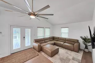 159 Ocean View Dr, Port Bolivar, TX 77650 - Photo 15
