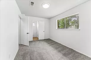 4915 Ridgewest St, Houston, TX 77053 - Photo 5
