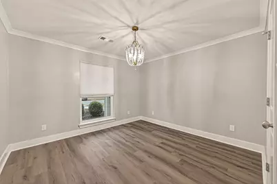 10606 Riverview Drive, Houston, TX 77042 - Photo 11