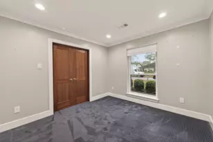 10606 Riverview Dr, Houston, TX 77042 - Photo 5