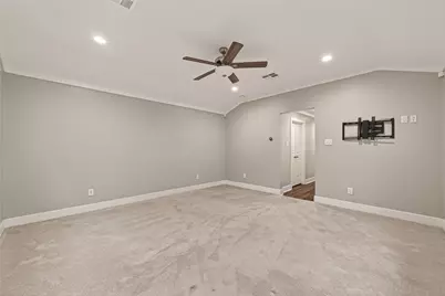 10606 Riverview Drive, Houston, TX 77042 - Photo 37