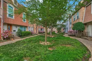 482 N Post Oak Ln, Houston, TX 77024 - Photo 17