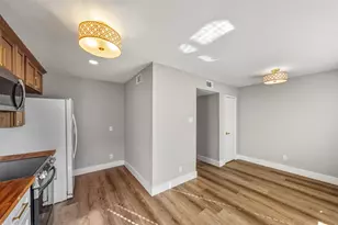 10370 Longmont Dr, Houston, TX 77042 - Photo 15