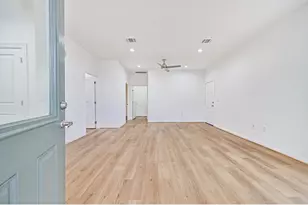 2311 53rd St, Galveston, TX 77551 - Photo 7