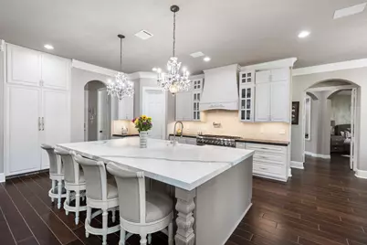 7930 Spring Village Drive, Spring, TX 77389 - Photo 9
