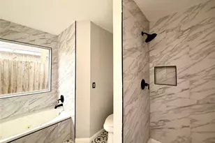 4726 Callery Creek Dr, Houston, TX 77053 - Photo 19