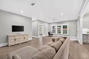 945 Harvard St, Houston, TX 77008 - Photo 35