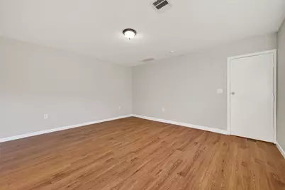 6127 Beldart Street, Houston, TX 77033 - Photo 17