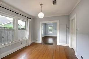 118 E 24th St, Houston, TX 77008 - Photo 5