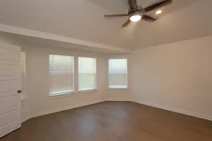 613 Falling Cave Dr, Willis, TX 77378 - Photo 17