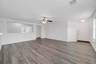 13426 Sanderford Ln, Houston, TX 77083 - Photo 9