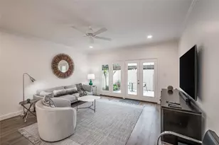 14723 Barryknoll Ln, Houston, TX 77079 - Photo 9