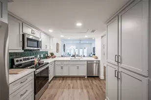 14723 Barryknoll Ln, Houston, TX 77079 - Photo 7