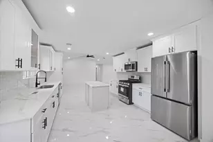 6415 Upshaw Dr, Houston, TX 77396 - Photo 11