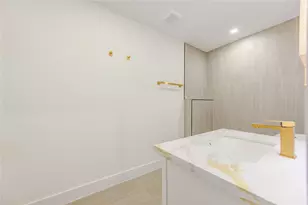 6923 Keller St, Houston, TX 77087 - Photo 17