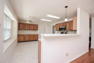 1201 Wildwood Dr, Deer Park, TX 77536 - Photo 11