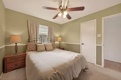 10014 Walnut Glen Drive, Houston, TX 77064 - Photo 19