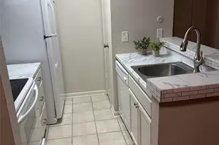 17331 Red Oak Dr, Houston, TX 77090 - Photo 3