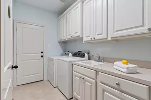 1766 Canyon Lake Creek Dr, Conroe, TX 77304 - Photo 35