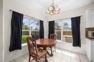 135 Kellyn Oaks Dr, Conroe, TX 77306 - Photo 11