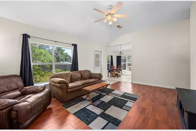 135 Kellyn Oaks Drive, Conroe, TX 77306 - Photo 9