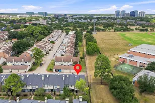 736 Country Pl Dr, Houston, TX 77079 - Photo 11