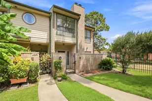 736 Country Pl Dr, Houston, TX 77079 - Photo 1