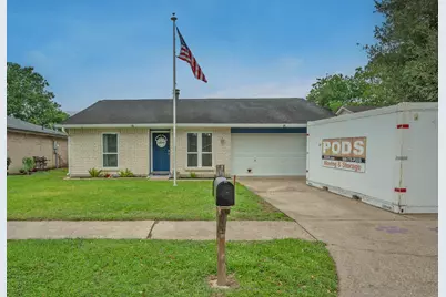 10 Wagon Lane Loop, Angleton, TX 77515 - Photo 3