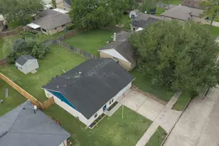10 Wagon Ln Loop, Angleton, TX 77515 - Photo 21