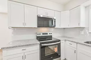 422 Dover Ln, Spring, TX 77373 - Photo 9