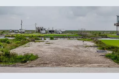 1400 Van Sant, Gilchrist, TX 77617 - Photo 3