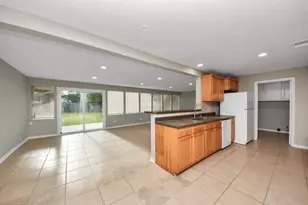 7914 Marinette Dr, Houston, TX 77074 - Photo 7