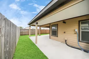 2702 Urban Glen Ct, Houston, TX 77038 - Photo 45