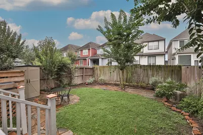 827 Garden Trace Lane, Houston, TX 77018 - Photo 31
