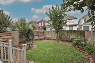 827 Garden Trace Ln, Houston, TX 77018 - Photo 31