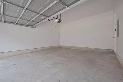 8933 Grovner Place, Houston, TX 77055 - Photo 33