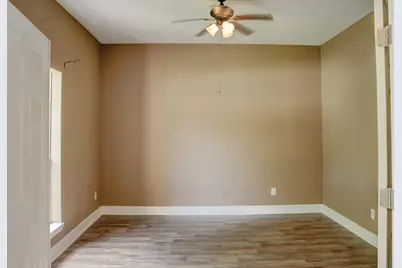 10302 Otter Circle Circle, Baytown, TX 77523 - Photo 9