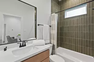 4840 Pinemont Dr, Houston, TX 77092 - Photo 5