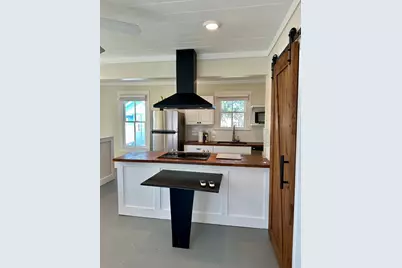 1009 Sealy Street, Galveston, TX 77550 - Photo 11