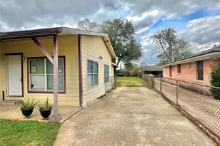 8611 Findlay St, Houston, TX 77017 - Photo 17