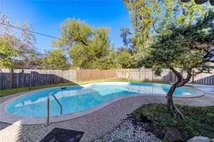 8826 Rowan Ln, Houston, TX 77036 - Photo 25