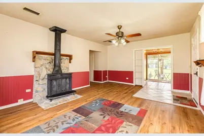 404 Chestnut Street, Brazoria, TX 77422 - Photo 9