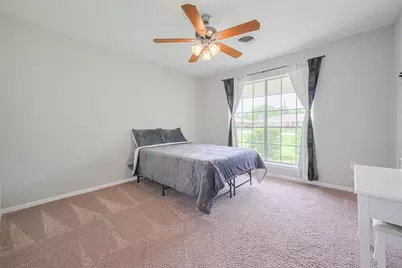 101 Wildrose Street, Baytown, TX 77520 - Photo 19