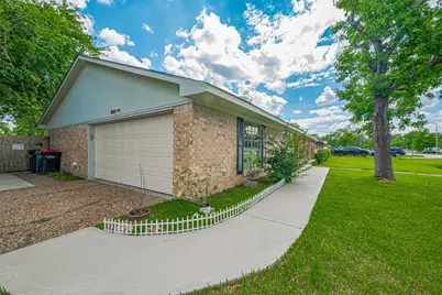101 Wildrose Street, Baytown, TX 77520 - Photo 35