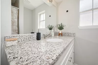 101 Wildrose Street, Baytown, TX 77520 - Photo 17