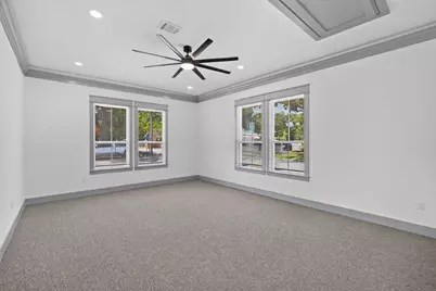 404 N Avenue H, Humble, TX 77338 - Photo 15
