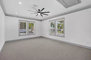 404 N Avenue H, Humble, TX 77338 - Photo 15