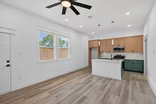 807 E 1st St, Humble, TX 77338 - Photo 21