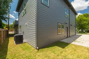 404 N Avenue H, Humble, TX 77338 - Photo 43