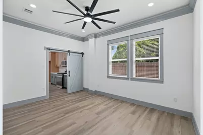 404 N Avenue H, Humble, TX 77338 - Photo 19